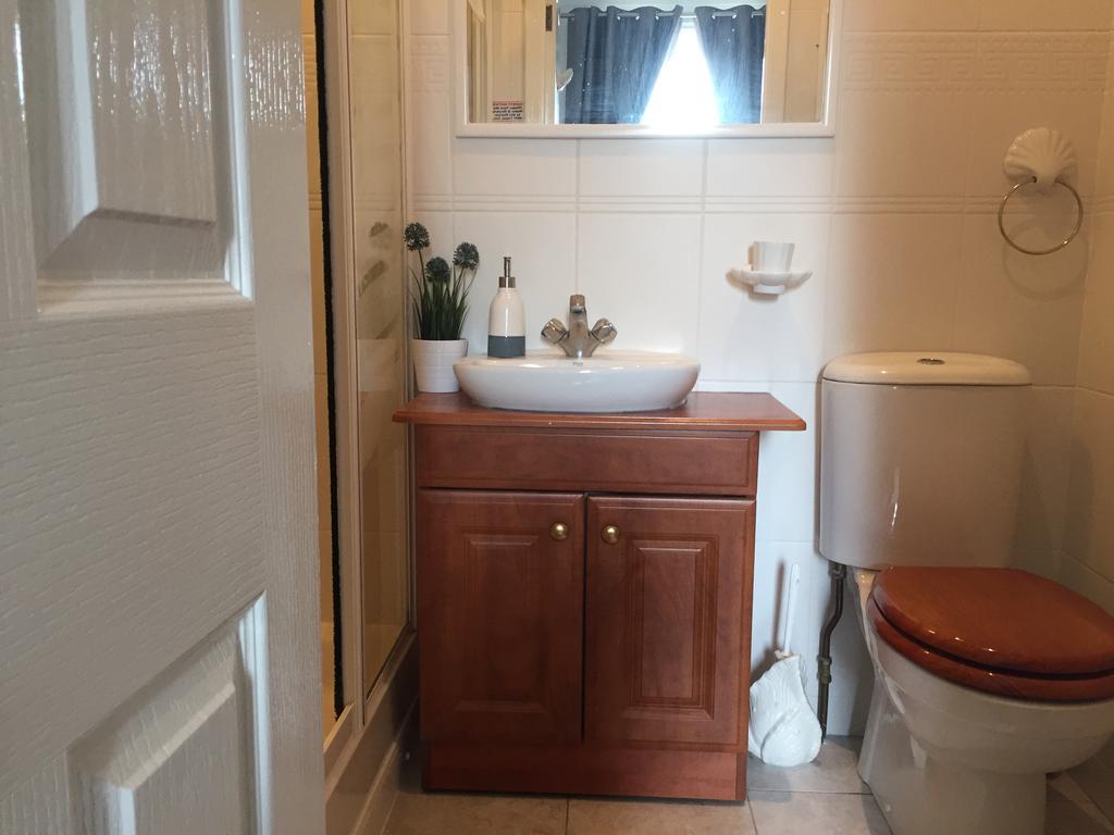 Sandsides Guest House ウィットレイ・ベイ エクステリア 写真